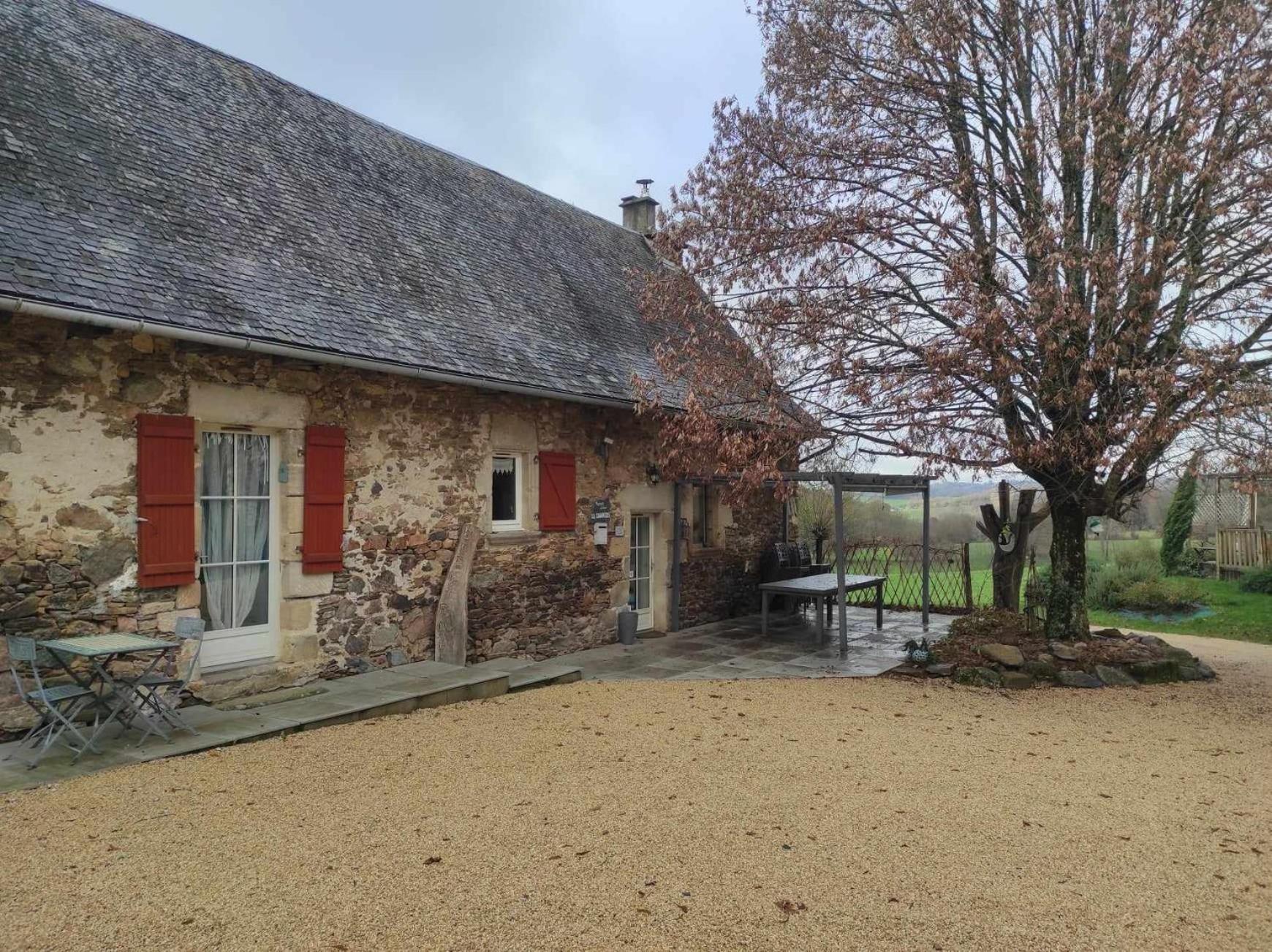 Domaine De La Clauzade Acomodação com café da manhã Saint-Germain-les-Vergnes Exterior foto