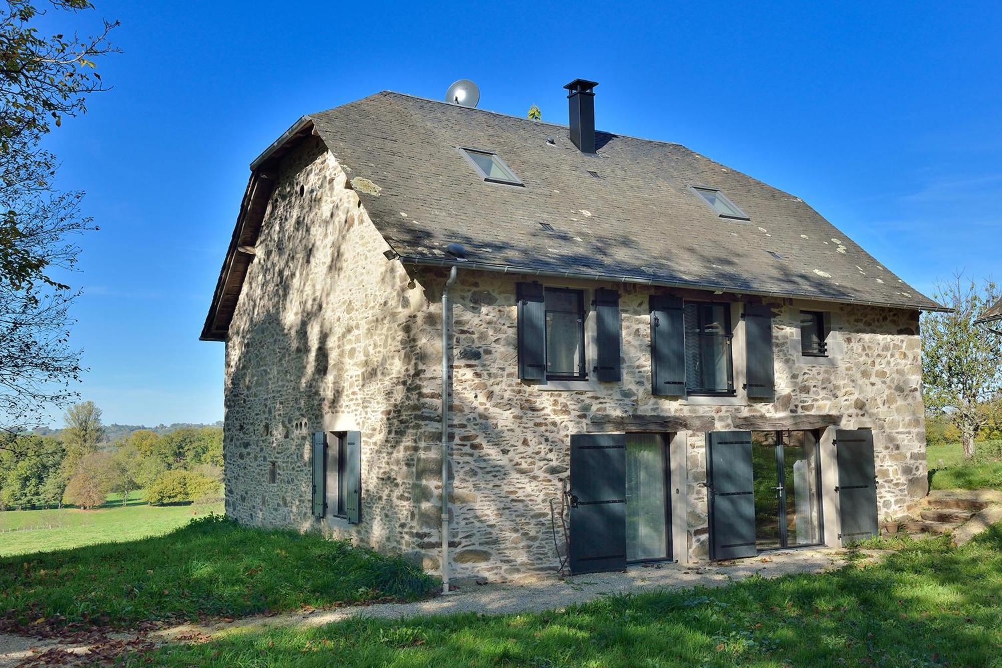 Domaine De La Clauzade Acomodação com café da manhã Saint-Germain-les-Vergnes Exterior foto
