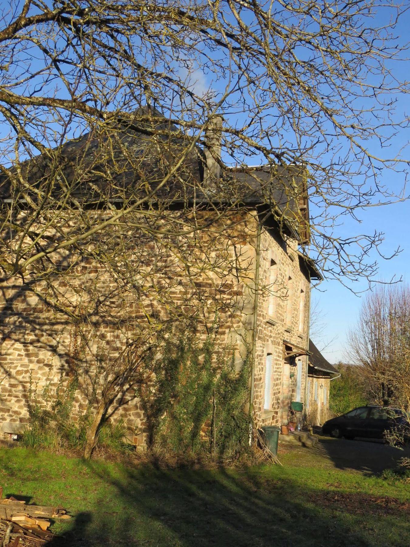 Domaine De La Clauzade Acomodação com café da manhã Saint-Germain-les-Vergnes Exterior foto